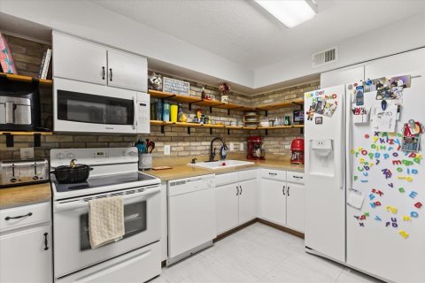 Condominio en venta en Orlando, Florida, 2 dormitorios, 99.5 m2 № 1592106 - foto 12