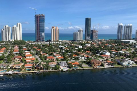 Condominio en alquiler en Aventura, Florida, 2 dormitorios, 109.72 m2 № 1871851 - foto 10