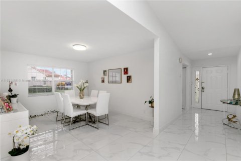 House in Delray Beach, Florida 2 bedrooms, 141.58 sq.m. № 1814505 - photo 10