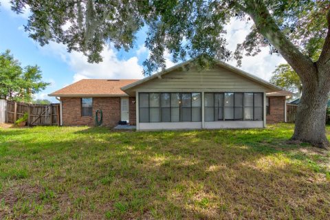 House in Deltona, Florida 3 bedrooms, 170.94 sq.m. № 1913196 - photo 22
