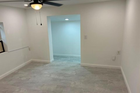 Casa en alquiler en Pomona Park, Florida, 2 dormitorios, 59.09 m2 № 2101270 - foto 10