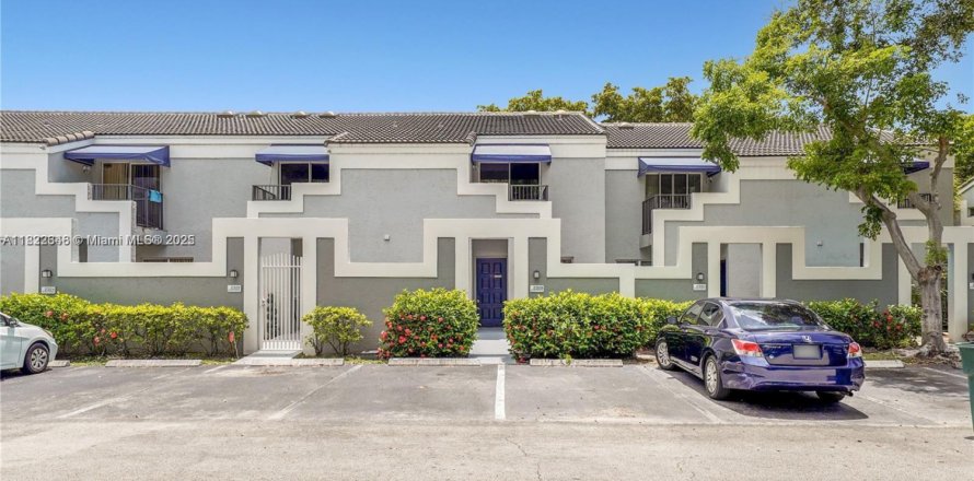 Touwnhouse à North Lauderdale, Floride 2 chambres, 123.75 m2 № 1799524