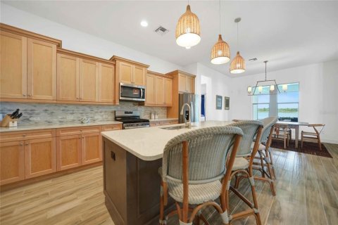 House in Punta Gorda, Florida 4 bedrooms, 234.67 sq.m. № 1529278 - photo 19