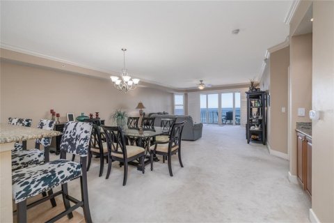 Condo in Daytona Beach, Florida, 3 bedrooms  № 2136263 - photo 4