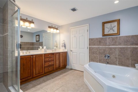 Condo in Daytona Beach, Florida, 3 bedrooms  № 2136263 - photo 22