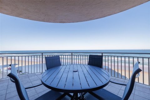 Condo in Daytona Beach, Florida, 3 bedrooms  № 2136263 - photo 10