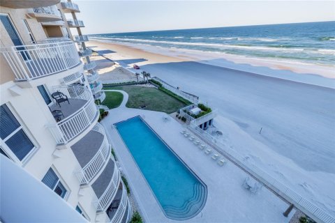 Condo in Daytona Beach, Florida, 3 bedrooms  № 2136263 - photo 11