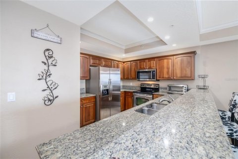 Condo in Daytona Beach, Florida, 3 bedrooms  № 2136263 - photo 16