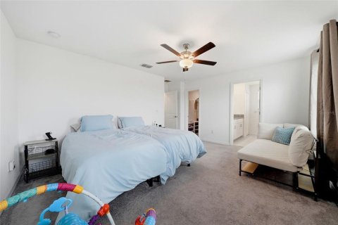 House in Zephyrhills, Florida 4 bedrooms, 163.88 sq.m. № 2212034 - photo 23