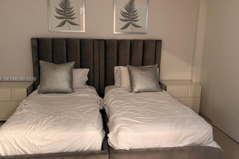 Copropriété à louer à Hallandale Beach, Floride: 3 chambres, 155.61 m2 № 2153604 - photo 15