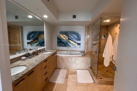 Copropriété à louer à Hallandale Beach, Floride: 3 chambres, 155.61 m2 № 2153604 - photo 17