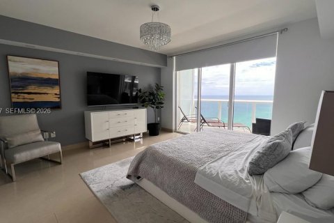Copropriété à louer à Hallandale Beach, Floride: 3 chambres, 155.61 m2 № 2153604 - photo 10