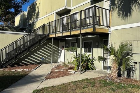 Condo in Winter Park, Florida, 2 bedrooms № 2092596 - photo 7