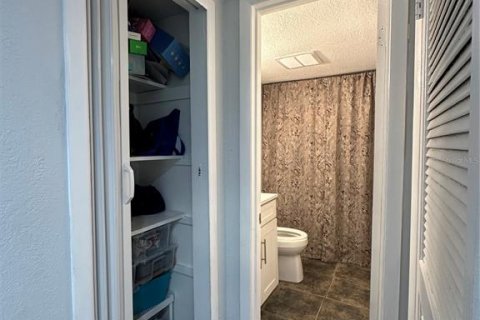 Condo in Winter Park, Florida, 2 bedrooms № 2092596 - photo 16