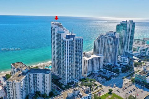 Купить кондоминиум в Холливуд, Флорида 4 спальни, 322м2, № 2045636 - фото 3