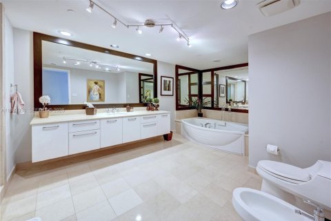 Купить кондоминиум в Холливуд, Флорида 4 спальни, 322м2, № 2045636 - фото 14