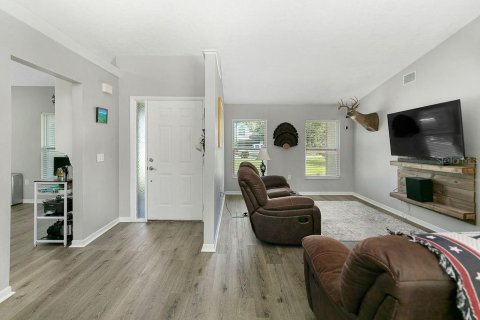 House in Titusville, Florida 3 bedrooms, 136.19 sq.m. № 2350402 - photo 26