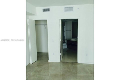 Снять в аренду кондоминиум в Майами, Флорида 2 спальни, 108.23м2, № 2025146 - фото 11