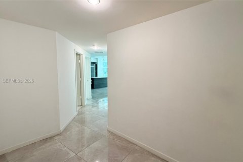 Снять в аренду кондоминиум в Майами, Флорида 2 спальни, 108.23м2, № 2025146 - фото 22