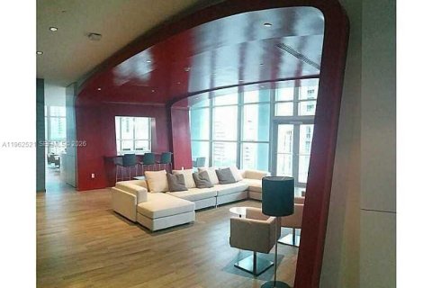 Снять в аренду кондоминиум в Майами, Флорида 2 спальни, 108.23м2, № 2025146 - фото 2