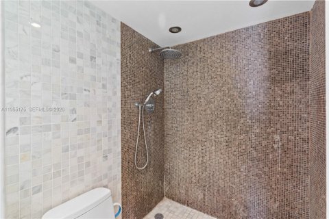 Copropriété à vendre à Miami, Floride: 1 chambre, 79.99 m2 № 2010594 - photo 17