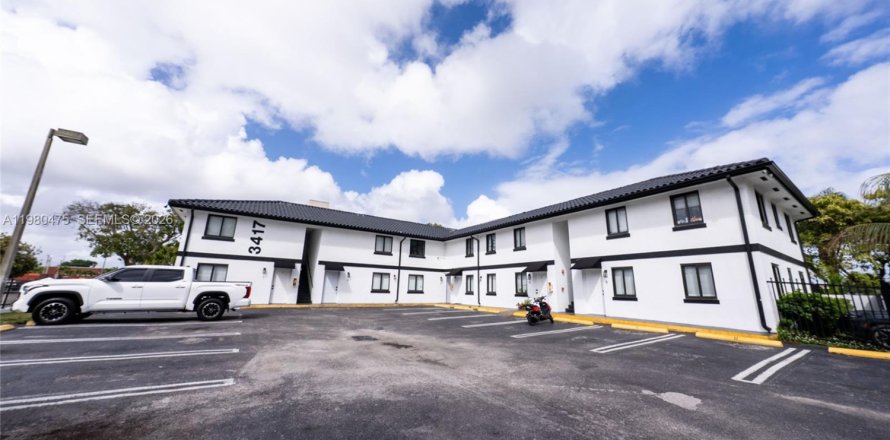 Apartamento en Miami, Florida 2 dormitorios, 69.68 m2 № 2049174