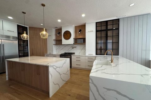 Casa en alquiler en Windermere, Florida, 4 dormitorios, 269.6 m2 № 1918786 - foto 10