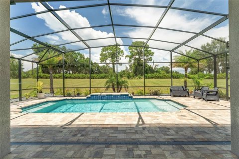 Villa ou maison à vendre à Oxford, Floride: 4 chambres, 263.84 m2 № 1907288 - photo 2