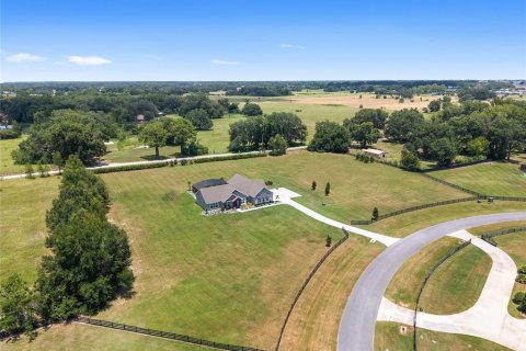 Villa ou maison à vendre à Oxford, Floride: 4 chambres, 263.84 m2 № 1907288 - photo 3