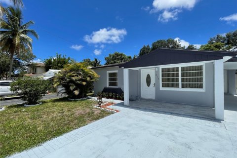 Casa en alquiler en Fort Lauderdale, Florida, 4 dormitorios, 138.24 m2 № 1990800 - foto 8