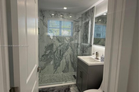 Copropriété à louer à Miami Beach, Floride: 2 chambres, 55 m2 № 1941863 - photo 21