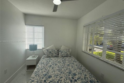 Copropriété à louer à Miami Beach, Floride: 2 chambres, 55 m2 № 1941863 - photo 14