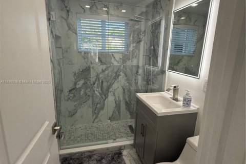 Copropriété à louer à Miami Beach, Floride: 2 chambres, 55 m2 № 1941863 - photo 22