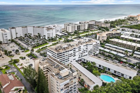 Condo in South Palm Beach, Florida, 2 bedrooms  № 1926591 - photo 22