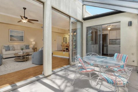 Copropriété à louer à Sarasota, Floride: 2 chambres, 114.27 m2 № 2432690 - photo 9