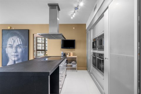 Купить кондоминиум в Санни-Айлс-Бич, Флорида 3 спальни, 375.79м2, № 2066286 - фото 4