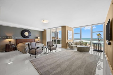 Купить кондоминиум в Санни-Айлс-Бич, Флорида 3 спальни, 375.79м2, № 2066286 - фото 11