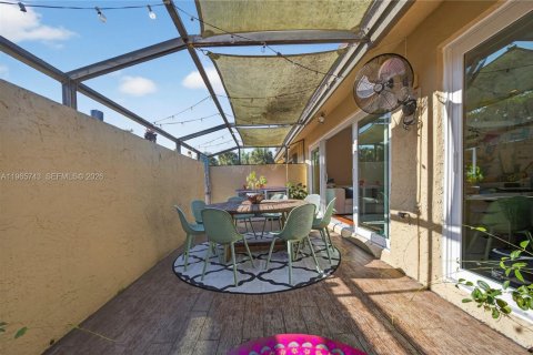 Townhouse in Plantation, Florida 3 bedrooms, 155.61 sq.m. № 2027845 - photo 13