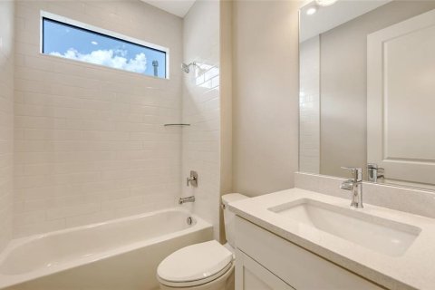 House in Parrish, Florida 3 bedrooms, 197.79 sq.m. № 2391380 - photo 29