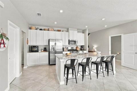 Villa ou maison à vendre à Riverview, Floride: 4 chambres, 204.01 m2 № 2400190 - photo 4