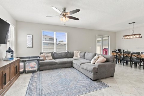 Villa ou maison à vendre à Riverview, Floride: 4 chambres, 204.01 m2 № 2400190 - photo 5