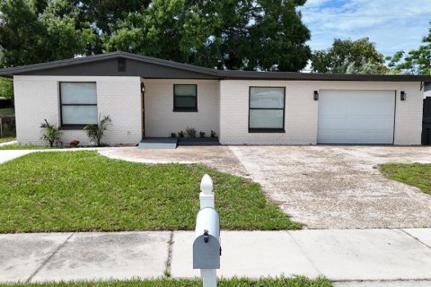 Villa ou maison à vendre à Tampa, Floride: 3 chambres, 147.34 m2 № 1815978 - photo 1