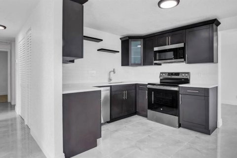 Villa ou maison à vendre à Tampa, Floride: 3 chambres, 147.34 m2 № 1815978 - photo 6