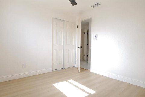 Villa ou maison à vendre à Tampa, Floride: 3 chambres, 147.34 m2 № 1815978 - photo 15