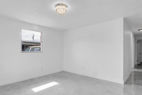 Villa ou maison à vendre à Tampa, Floride: 3 chambres, 147.34 m2 № 1815978 - photo 11
