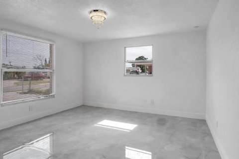 Villa ou maison à vendre à Tampa, Floride: 3 chambres, 147.34 m2 № 1815978 - photo 9