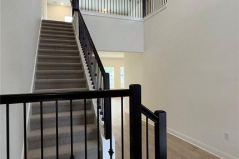 Casa en alquiler en Windermere, Florida, 6 dormitorios, 349.68 m2 № 1906416 - foto 7