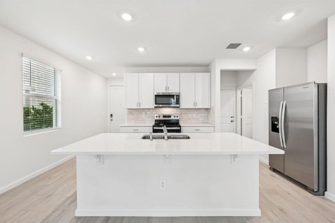 Touwnhouse à vendre à St. Lucie, Floride: 3 chambres, 167.97 m2 № 2077630 - photo 3