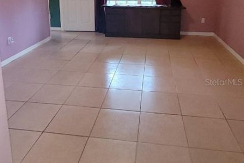 House in Apopka, Florida 4 bedrooms, 176.51 sq.m. № 1919134 - photo 6