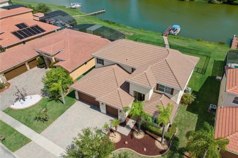 Casa en Kissimmee, Florida 4 dormitorios, 336.4 m2 № 2196650